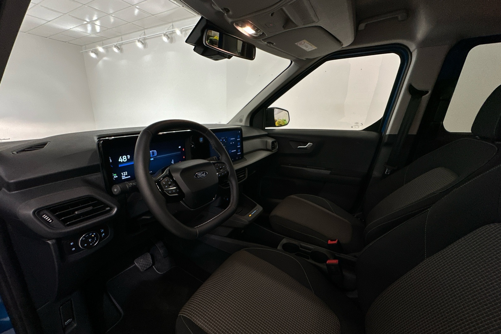 FORD TOURNEO COURIER 2025