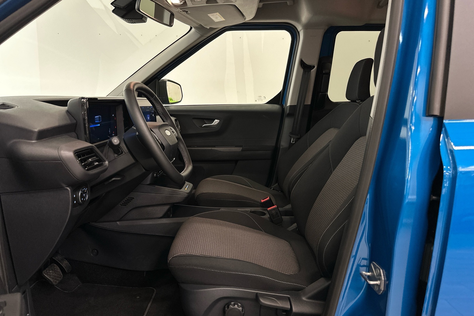 FORD TOURNEO COURIER 2025