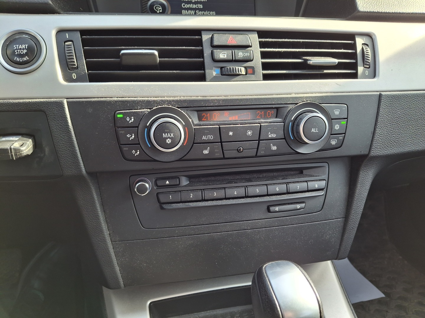 BMW 318 2011
