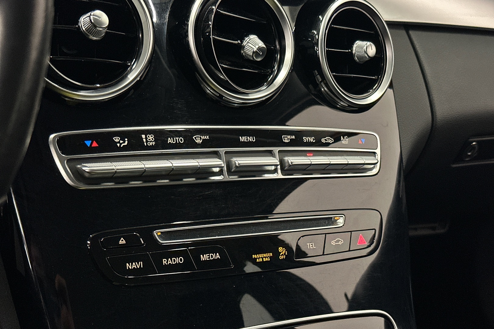 MERCEDES-BENZ C 2016