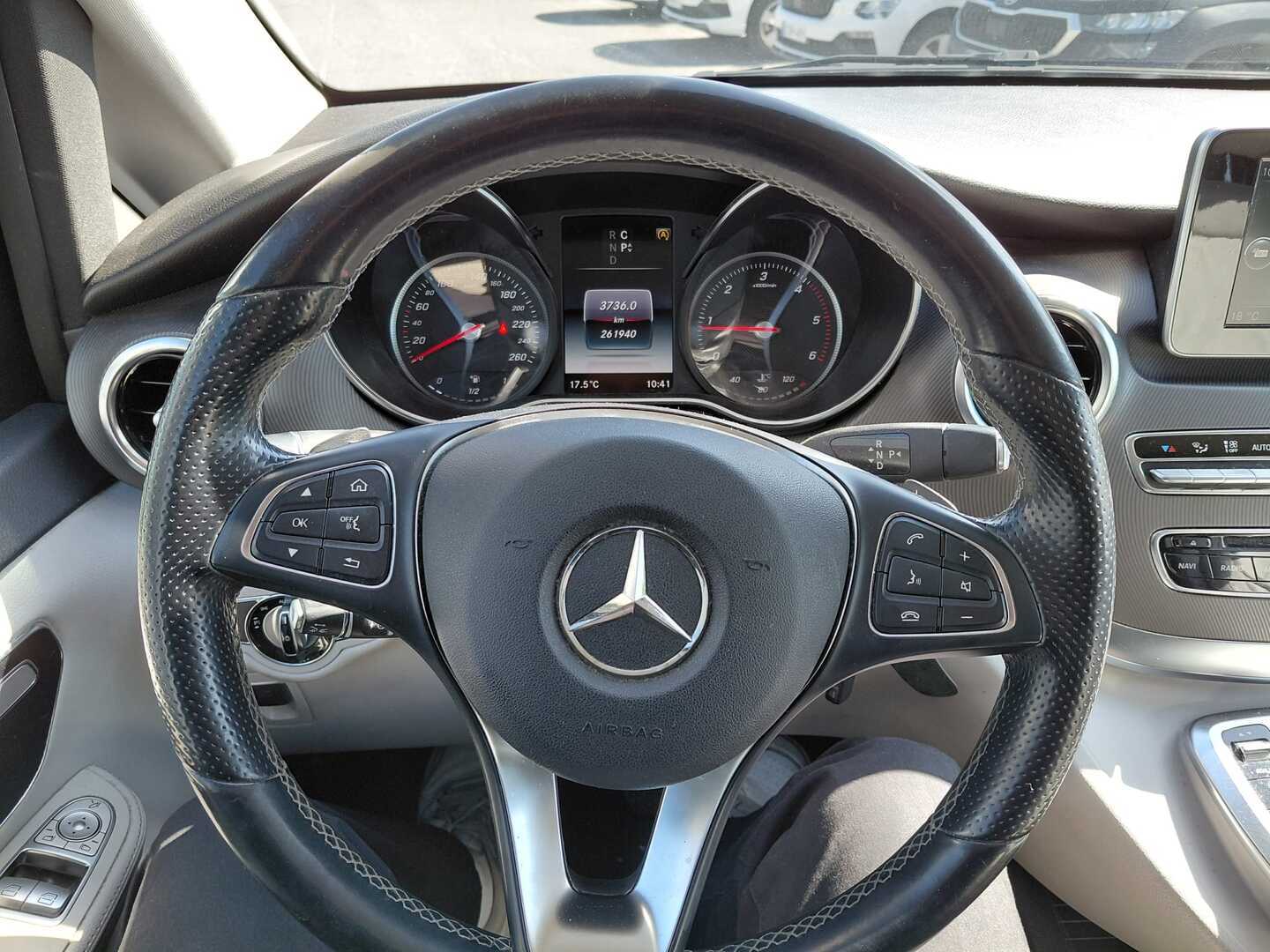 MERCEDES-BENZ V 2014