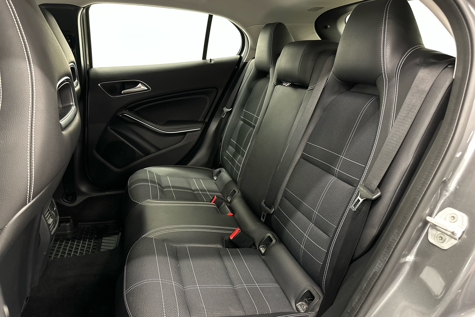 MERCEDES-BENZ GLA 2017