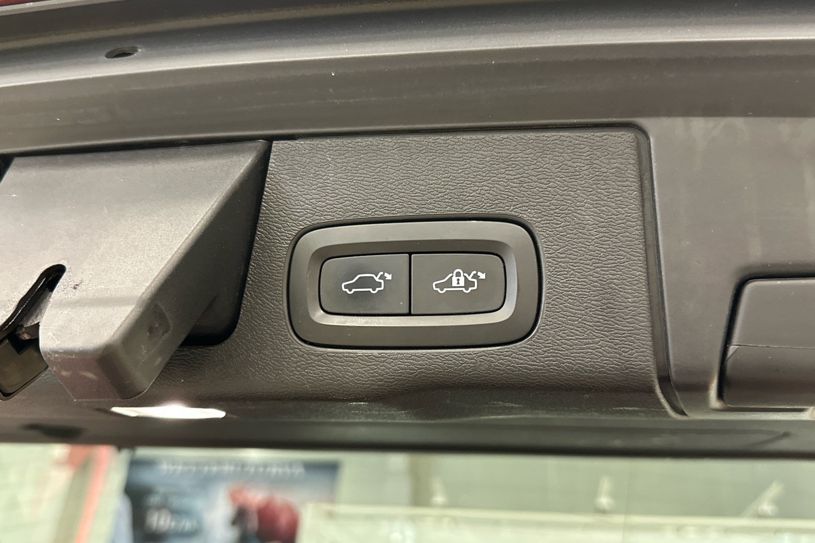 VOLVO XC60 2017