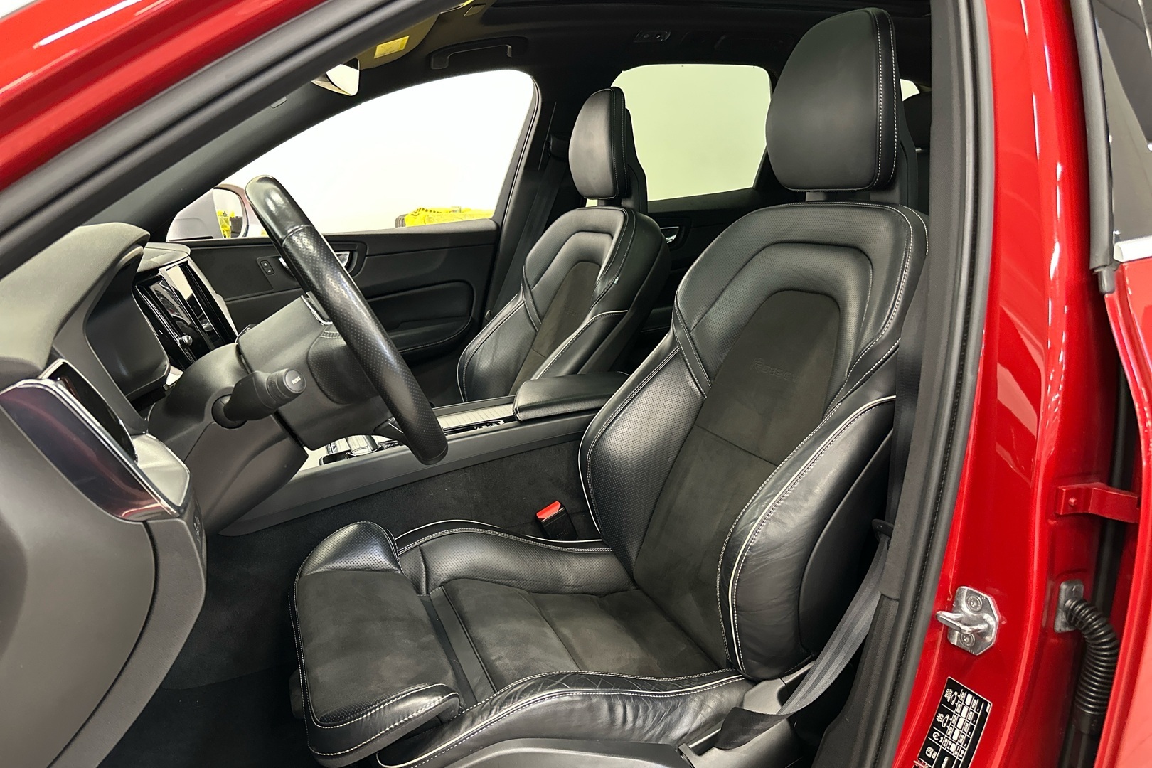 VOLVO XC60 2017