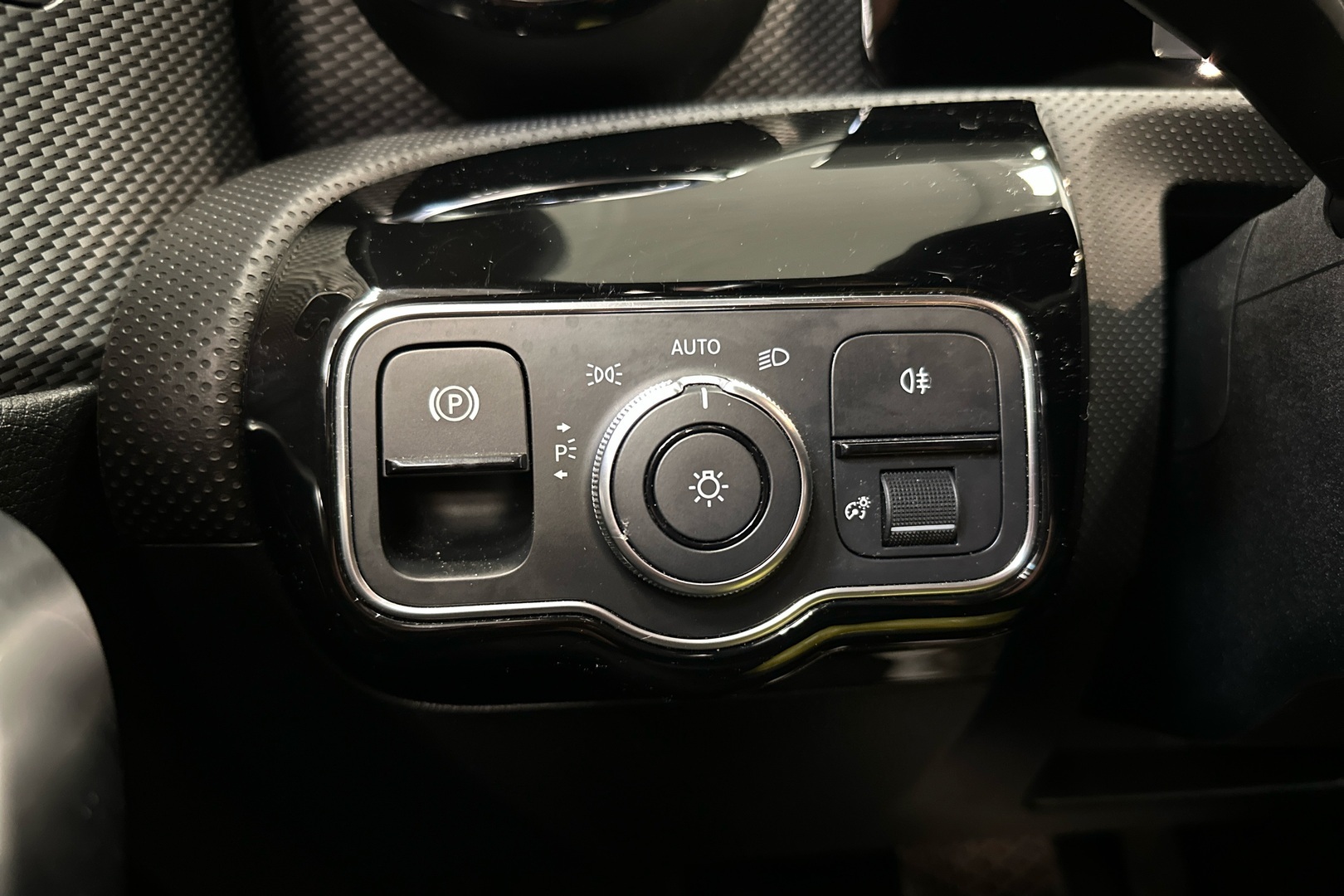 MERCEDES-BENZ CLA 2020