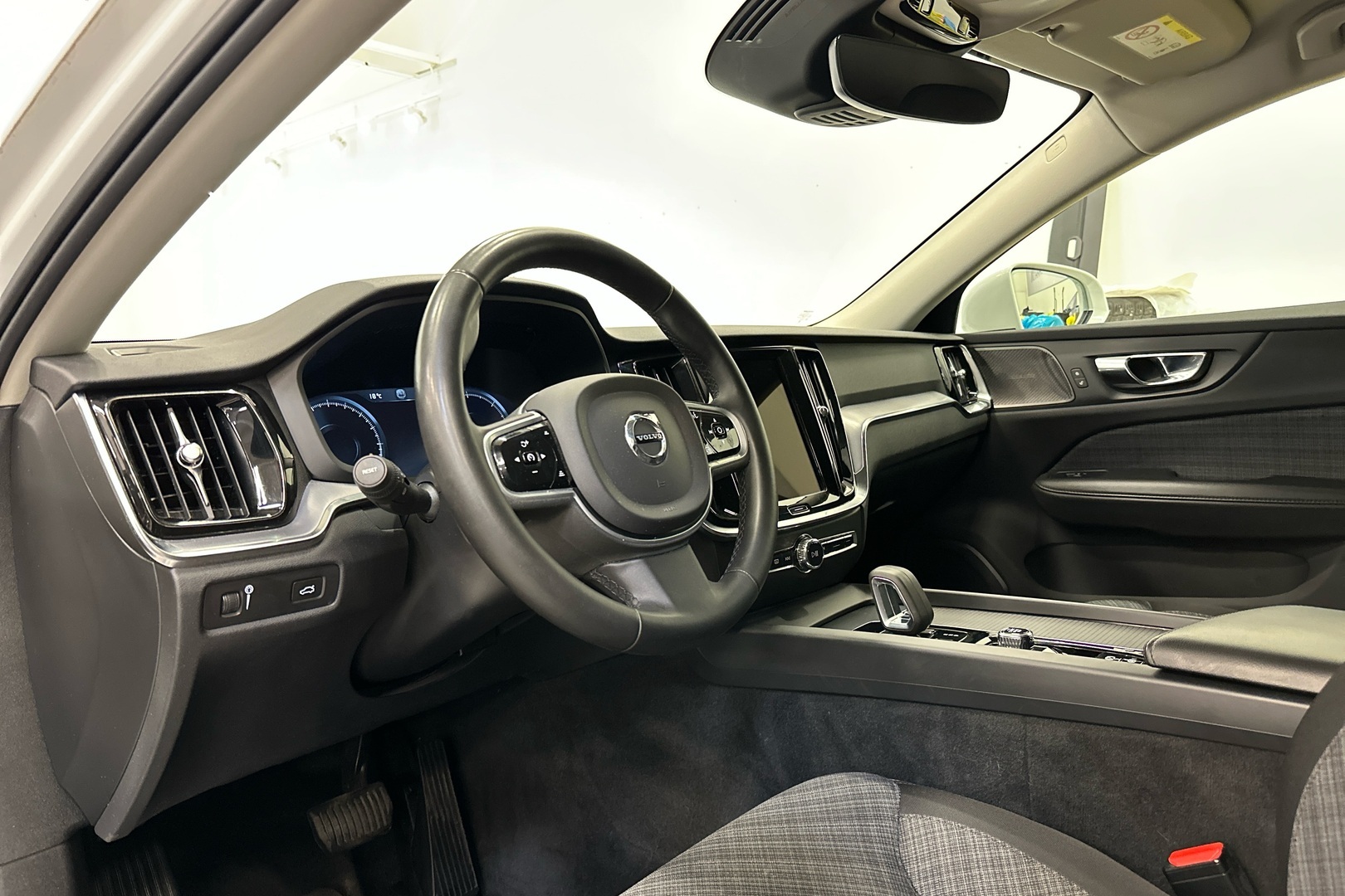 VOLVO V60 Cross Country 2021