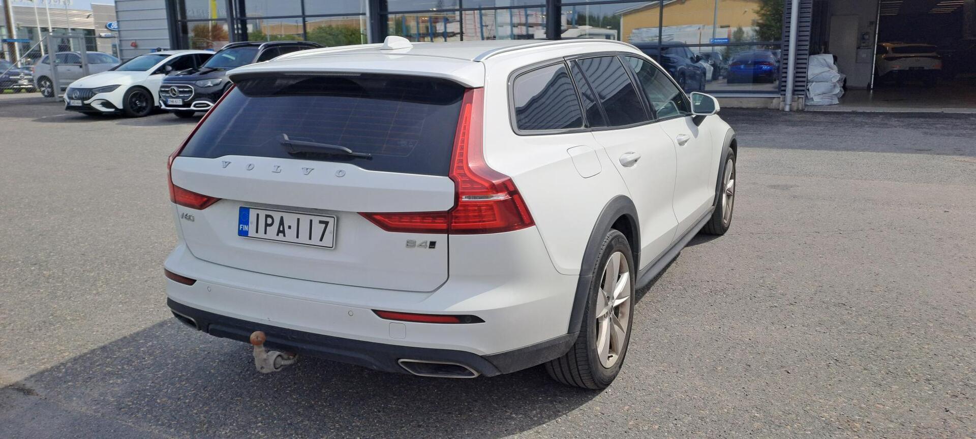 VOLVO V60 Cross Country 2021