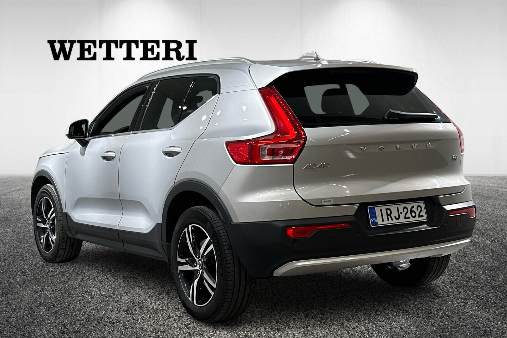VOLVO XC40 2024
