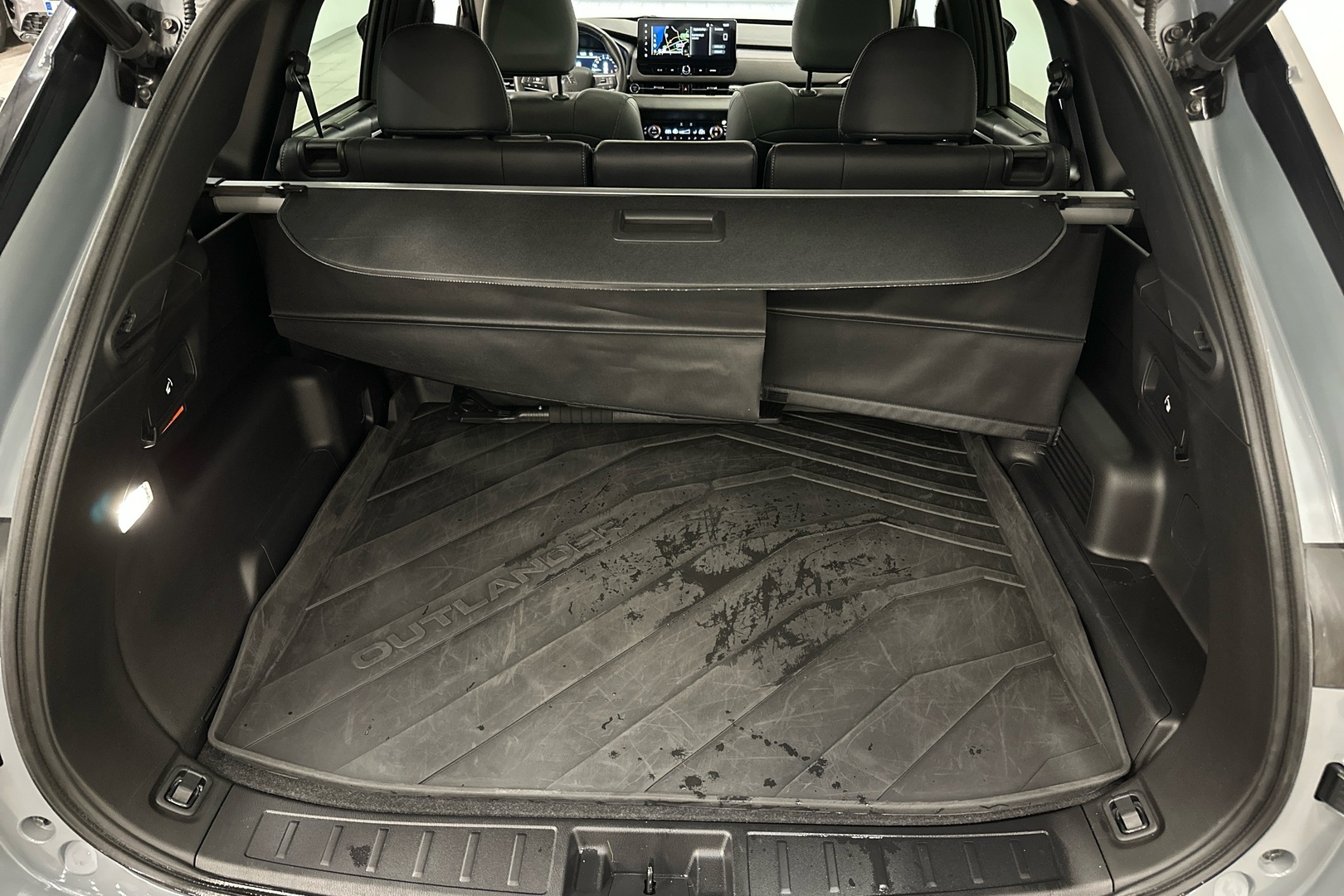 MITSUBISHI OUTLANDER 2025