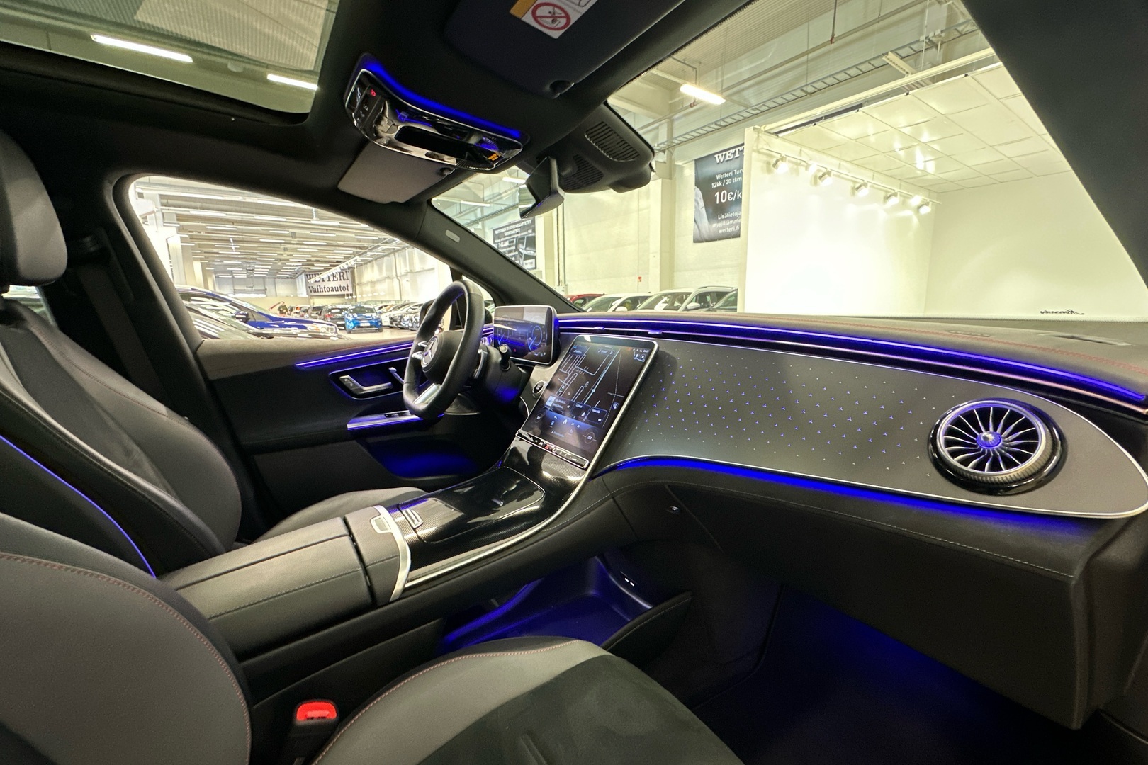 MERCEDES-BENZ EQE SUV 2025