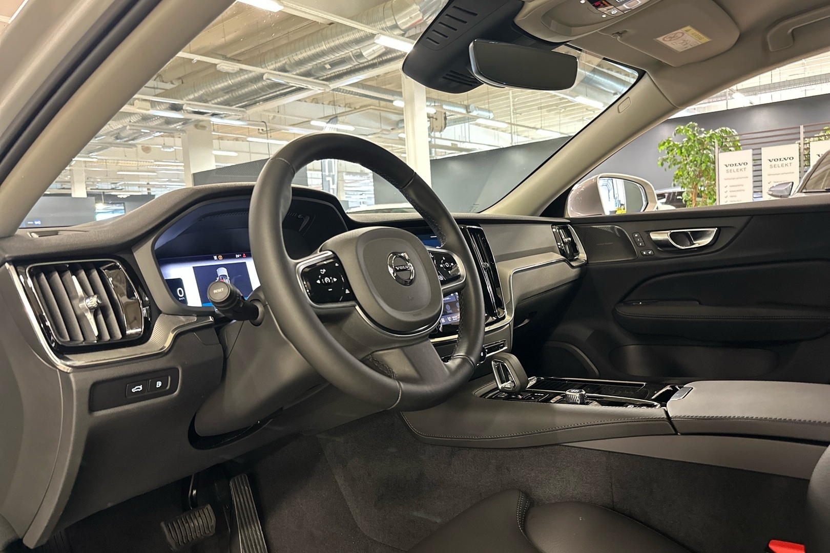VOLVO V60 19
