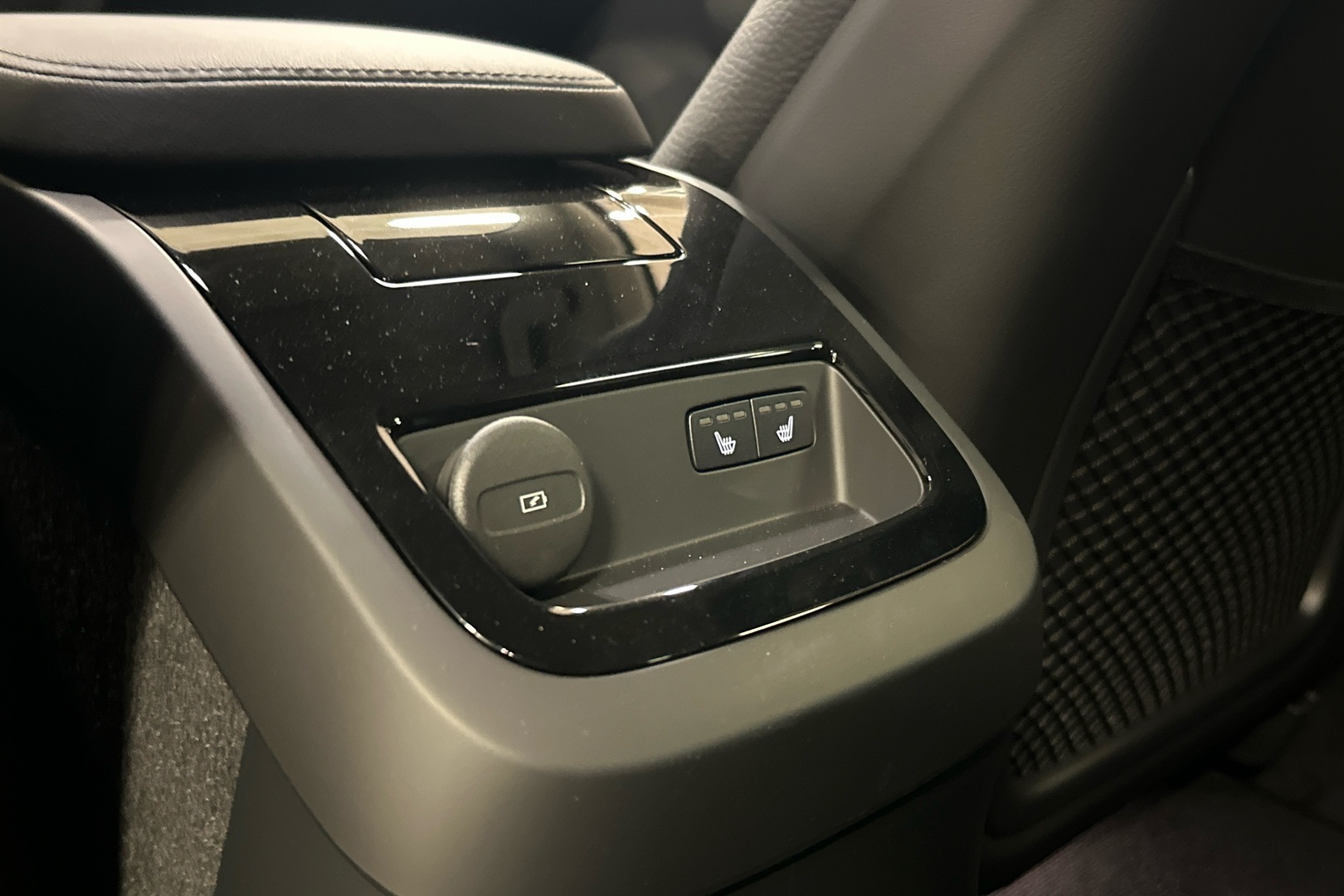 VOLVO V60 23