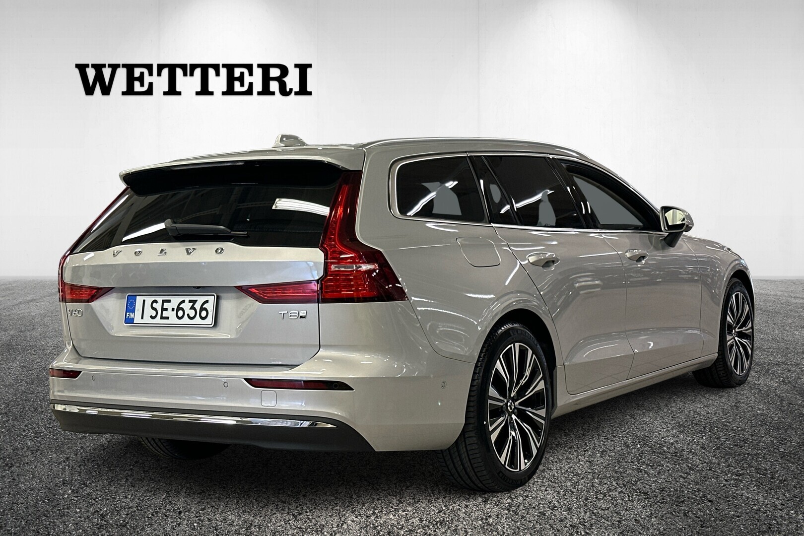 VOLVO V60 4