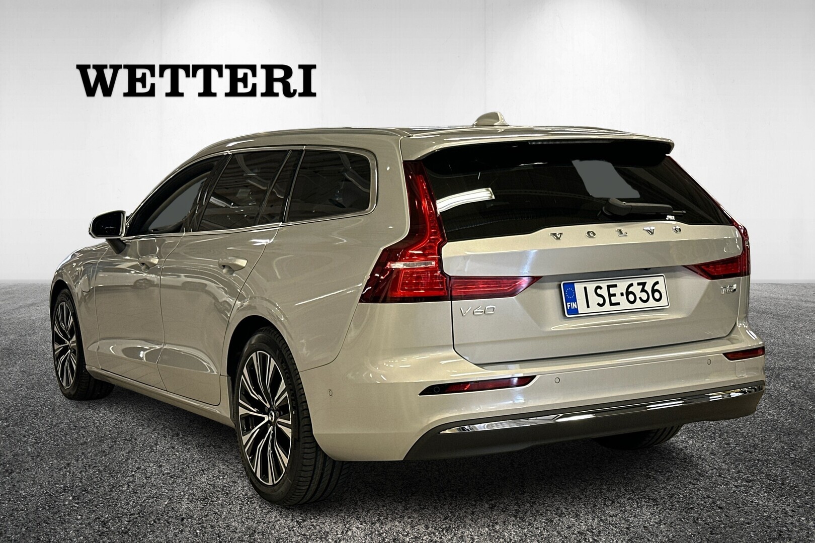 VOLVO V60 6