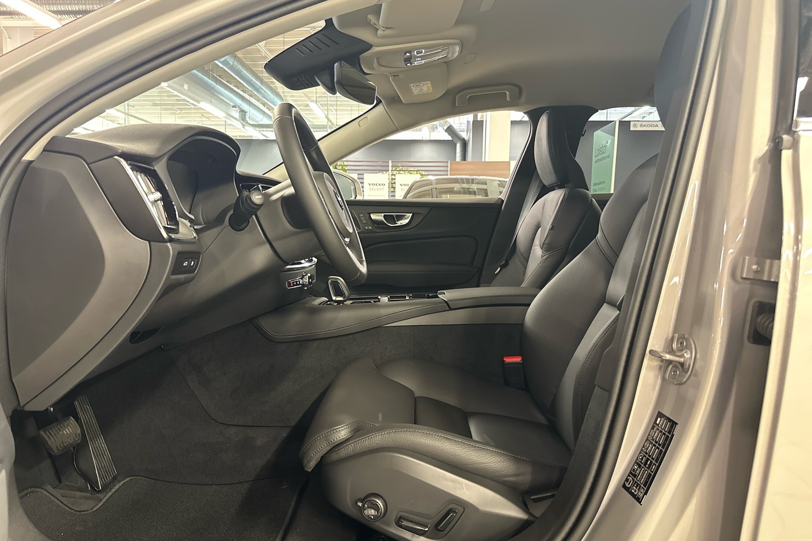 VOLVO V60 7