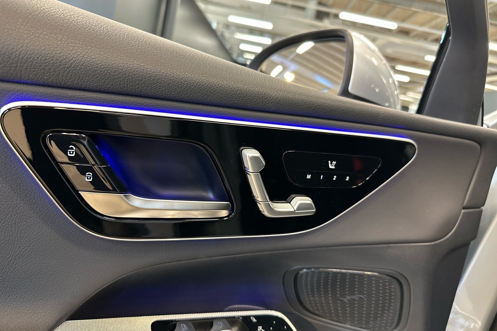 MERCEDES-BENZ GLC 2025