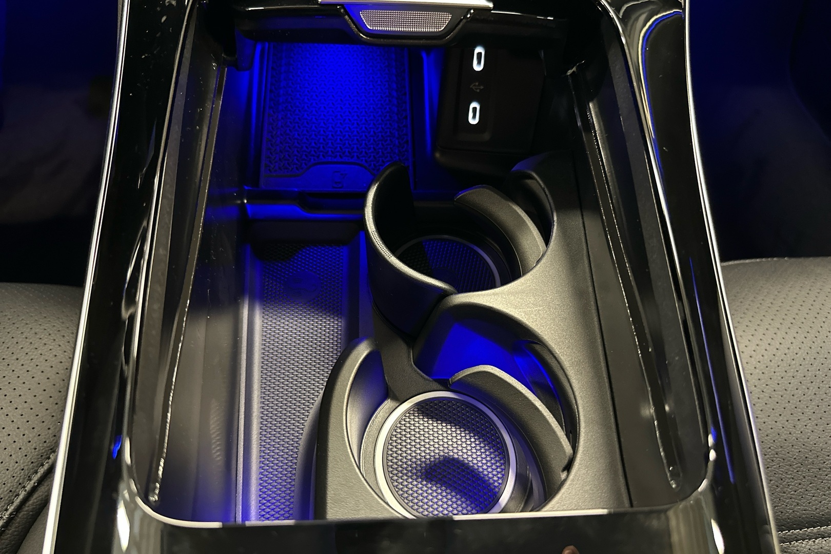 MERCEDES-BENZ GLC 2025