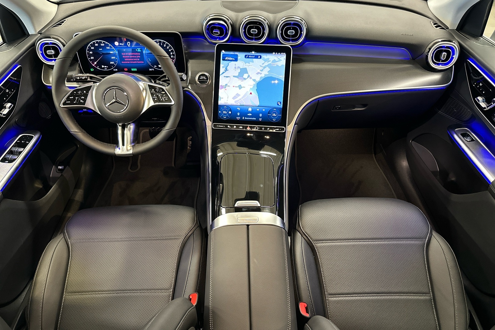 MERCEDES-BENZ GLC 2025