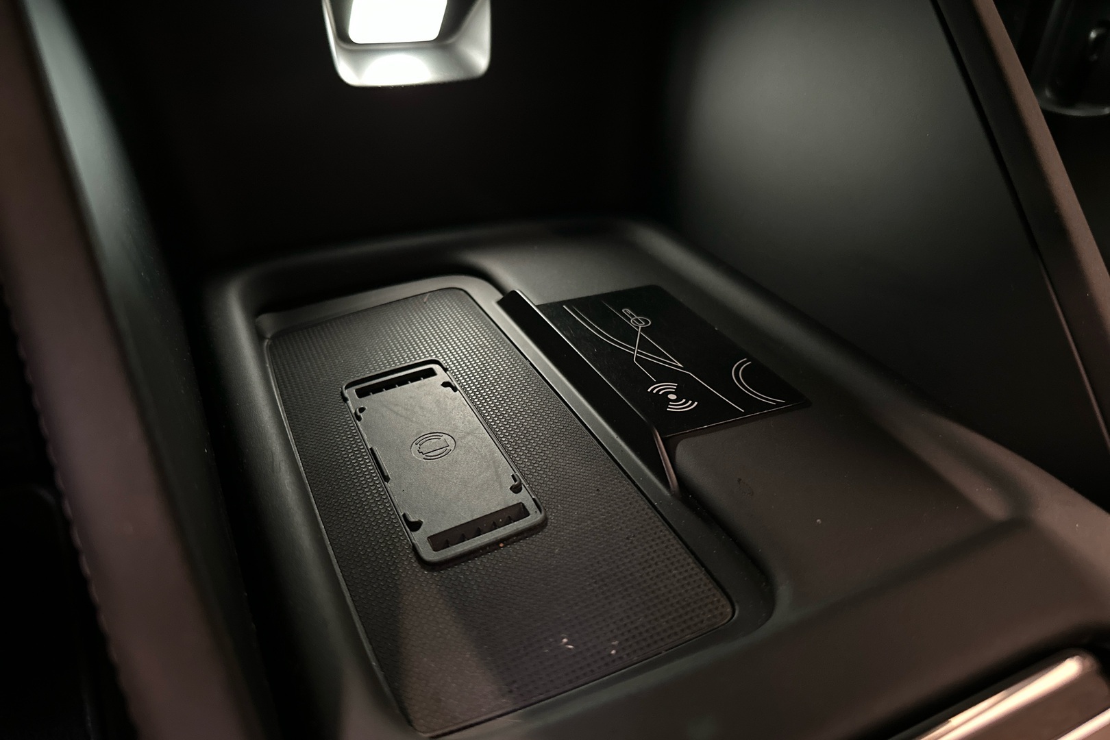 VOLVO ES90 18