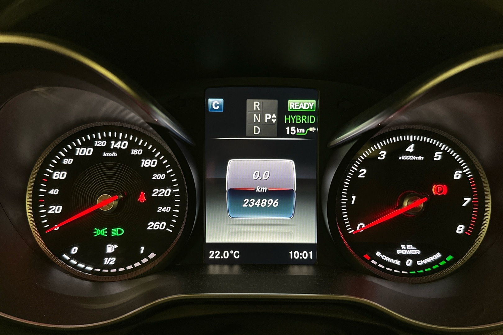 MERCEDES-BENZ C 2015