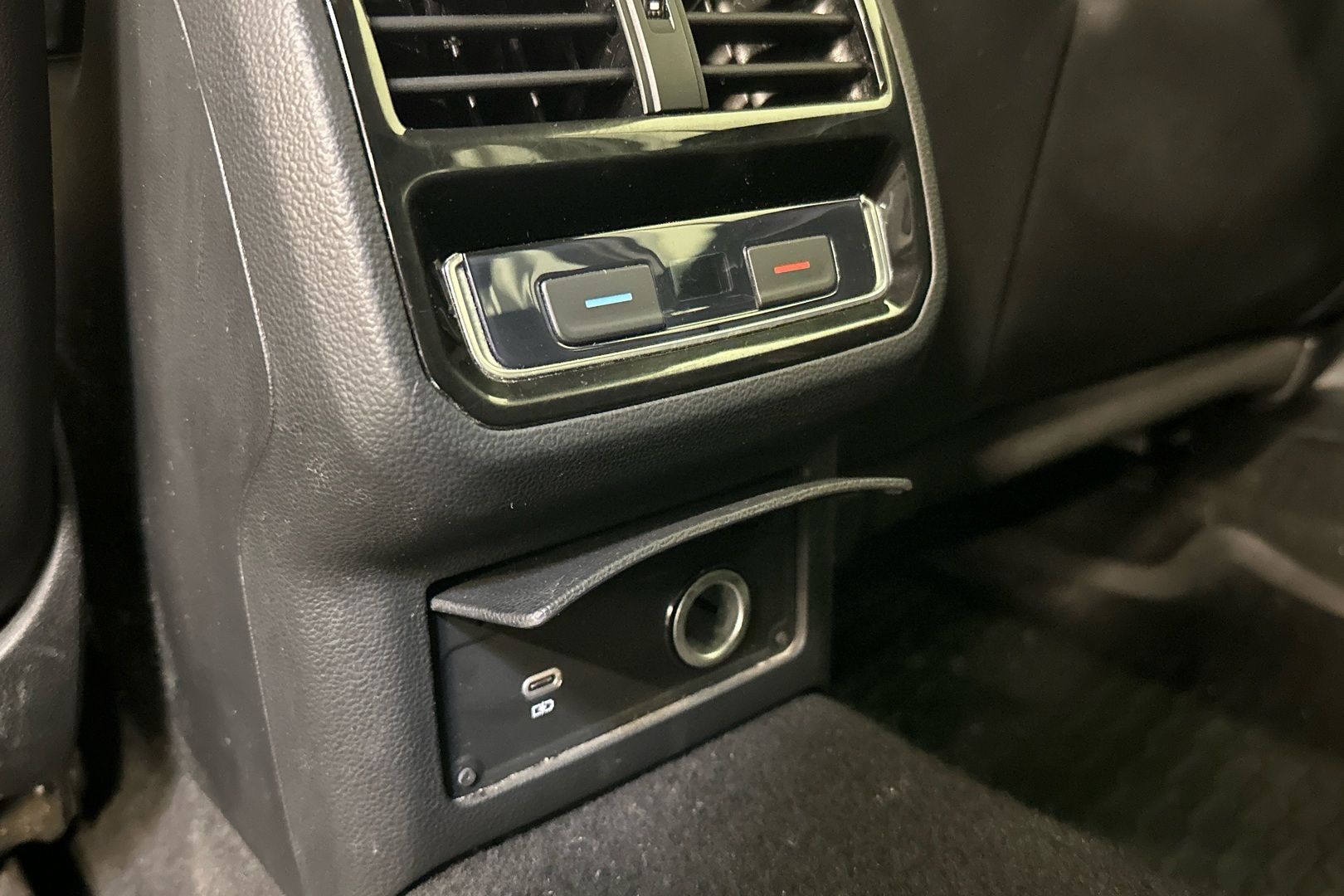 VOLKSWAGEN Passat 2020