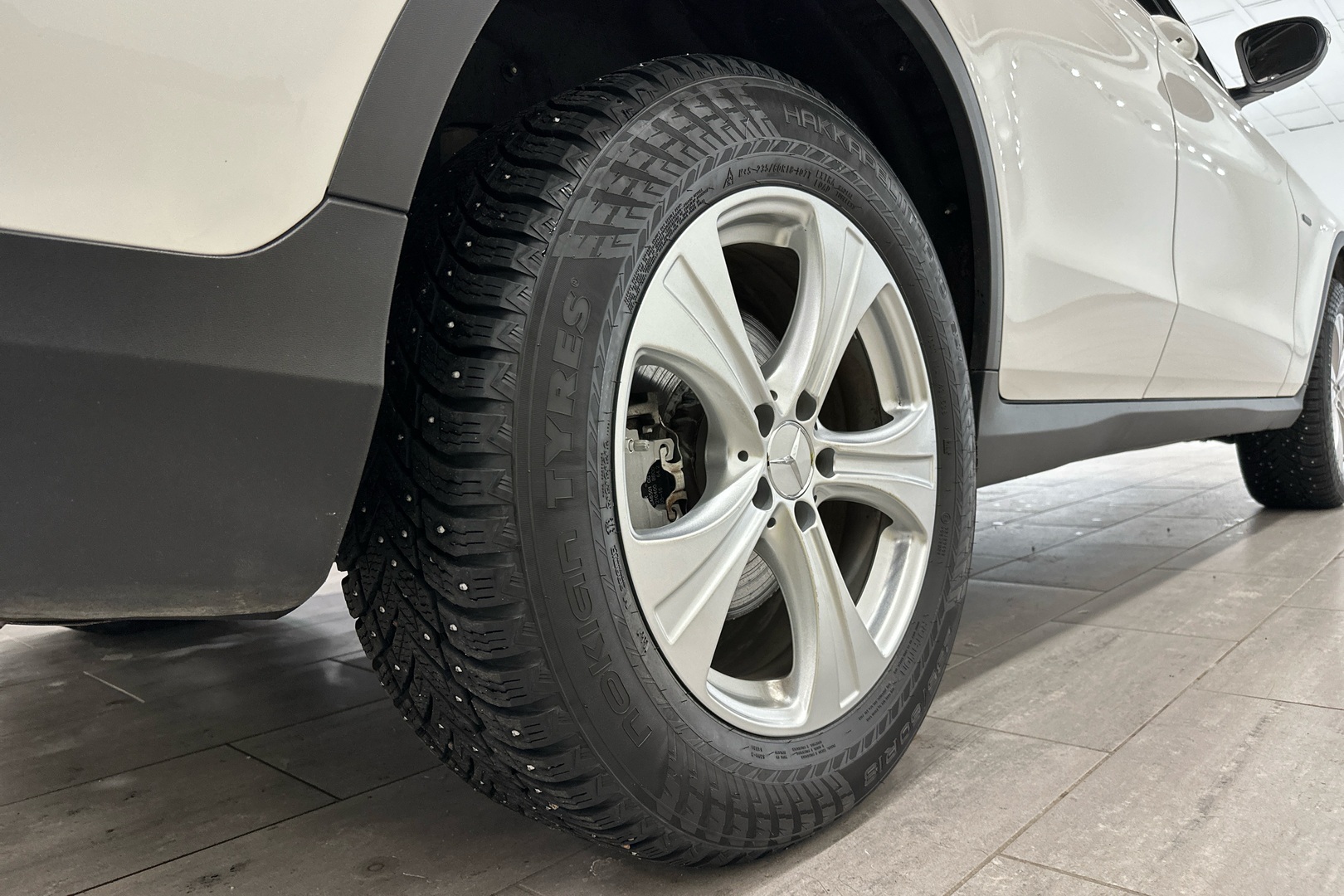 MERCEDES-BENZ GLC 2021