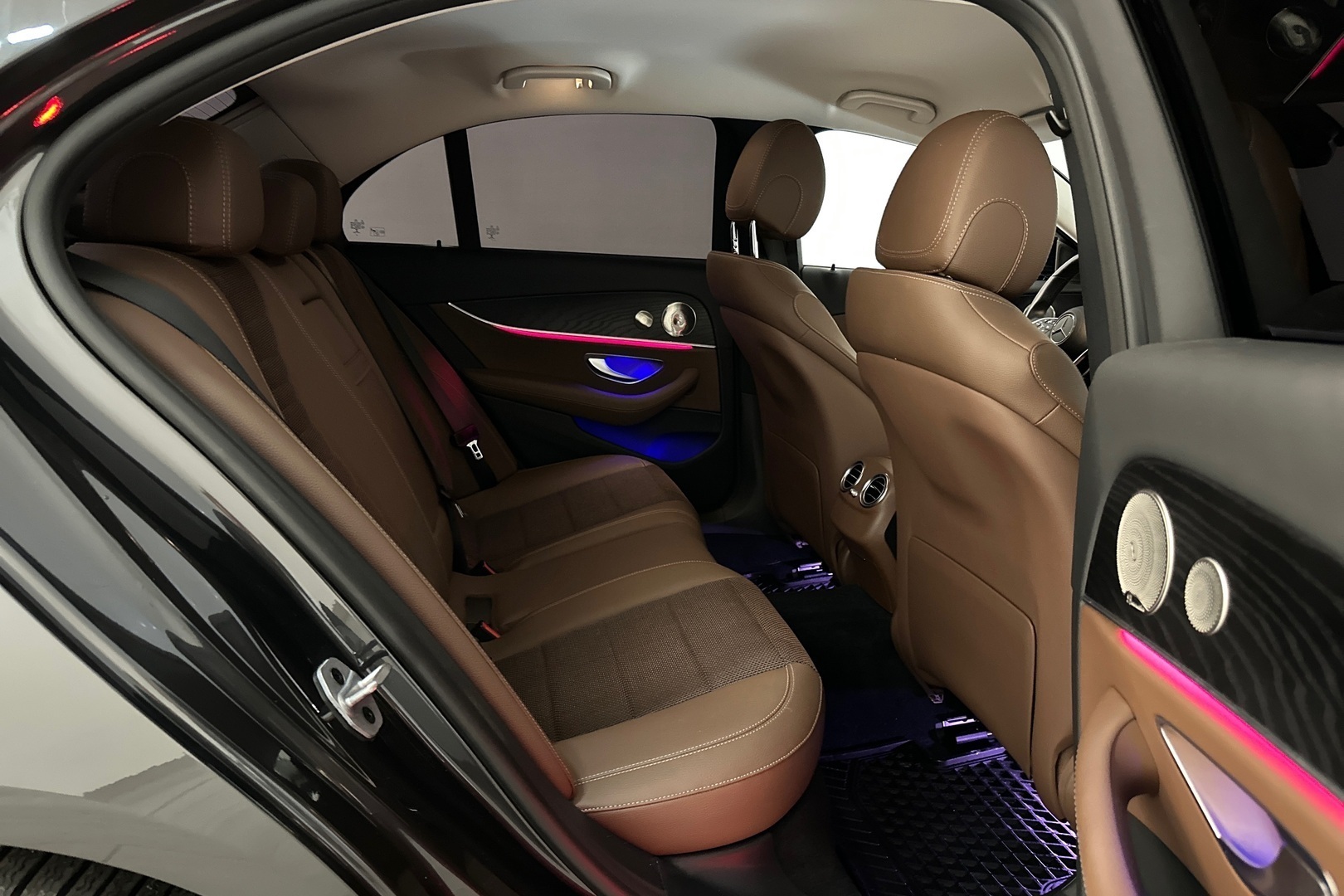 MERCEDES-BENZ E 2021