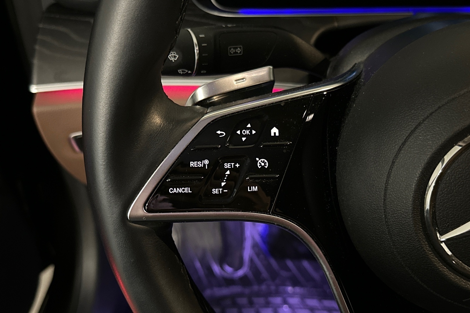 MERCEDES-BENZ E 2021