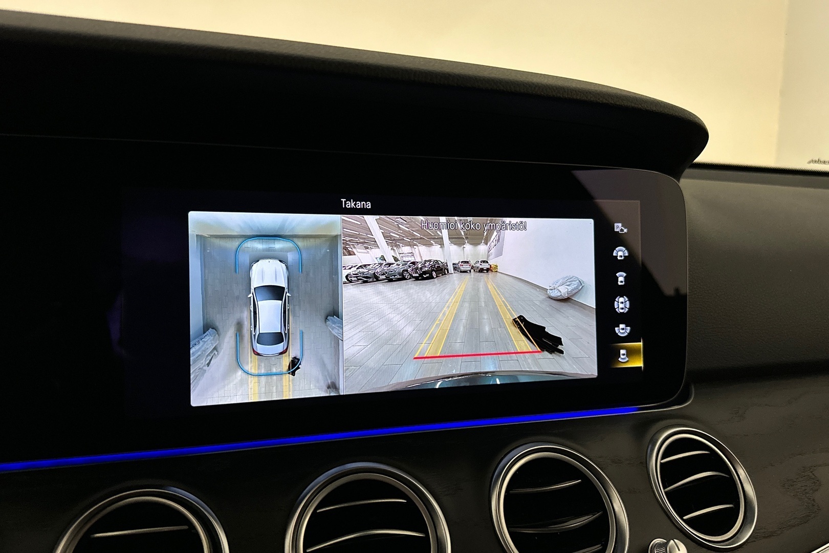 MERCEDES-BENZ E 2021