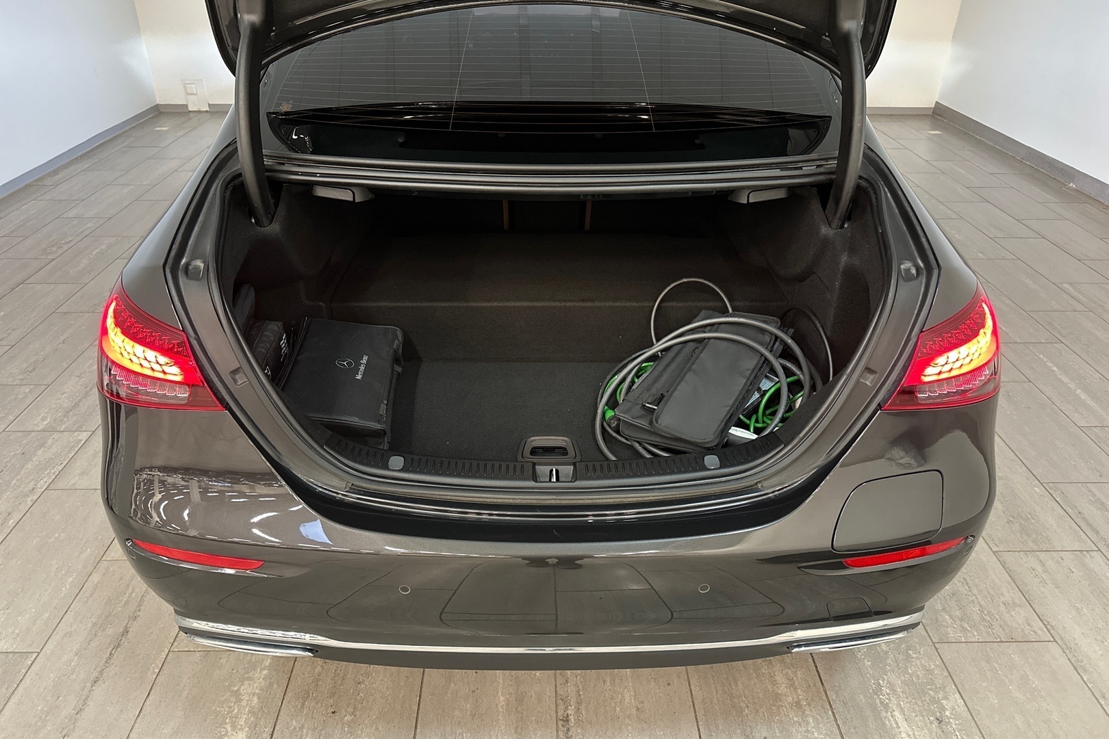 MERCEDES-BENZ E 2021