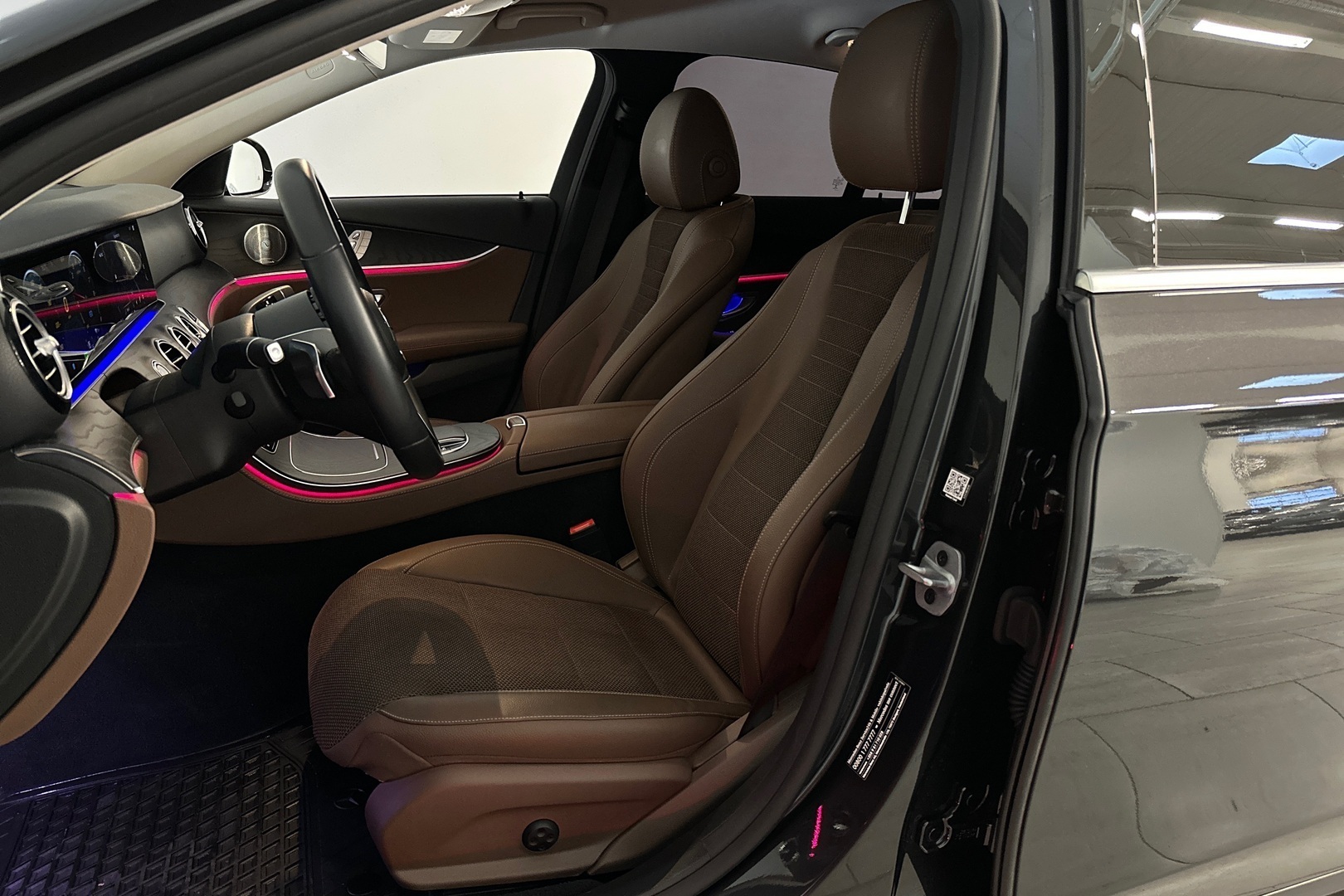 MERCEDES-BENZ E 2021