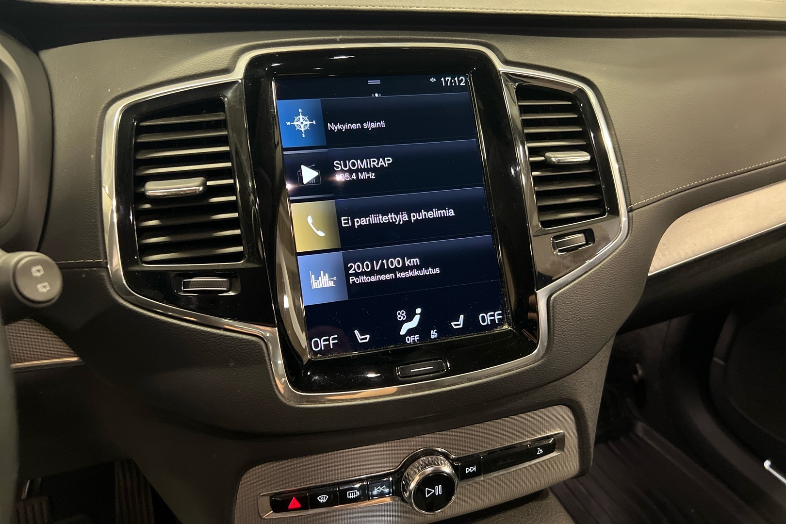 VOLVO XC90 2020
