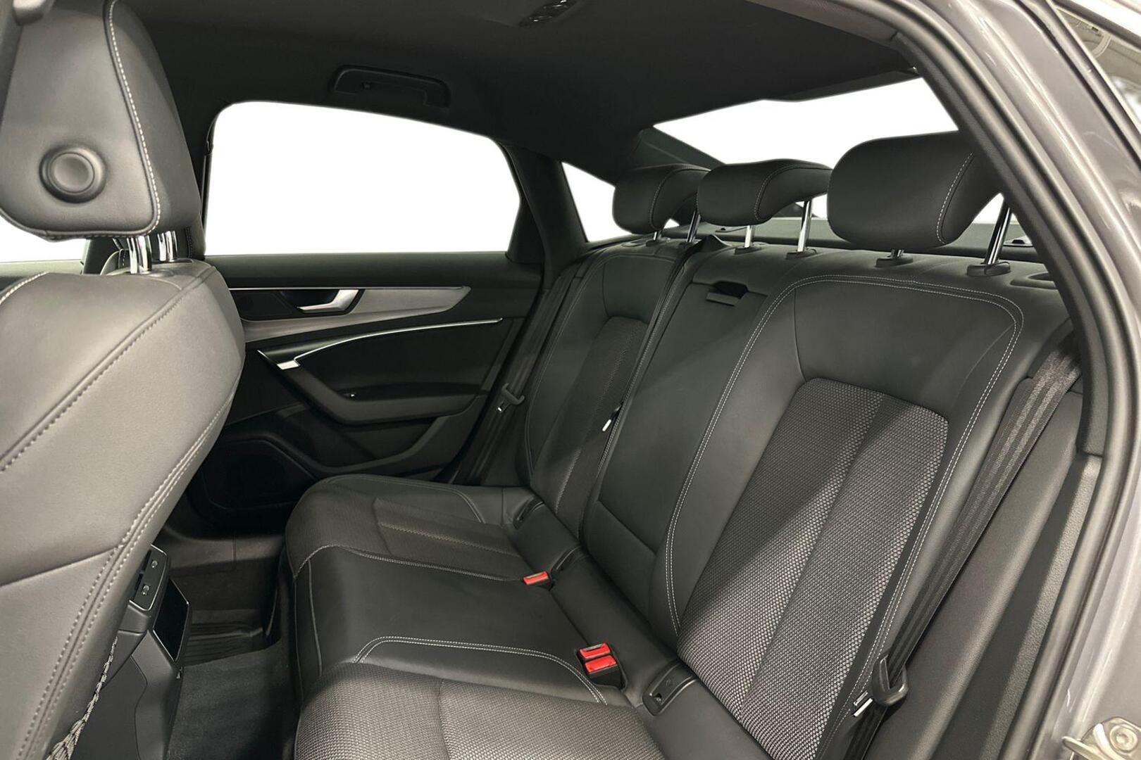 AUDI A6 2021