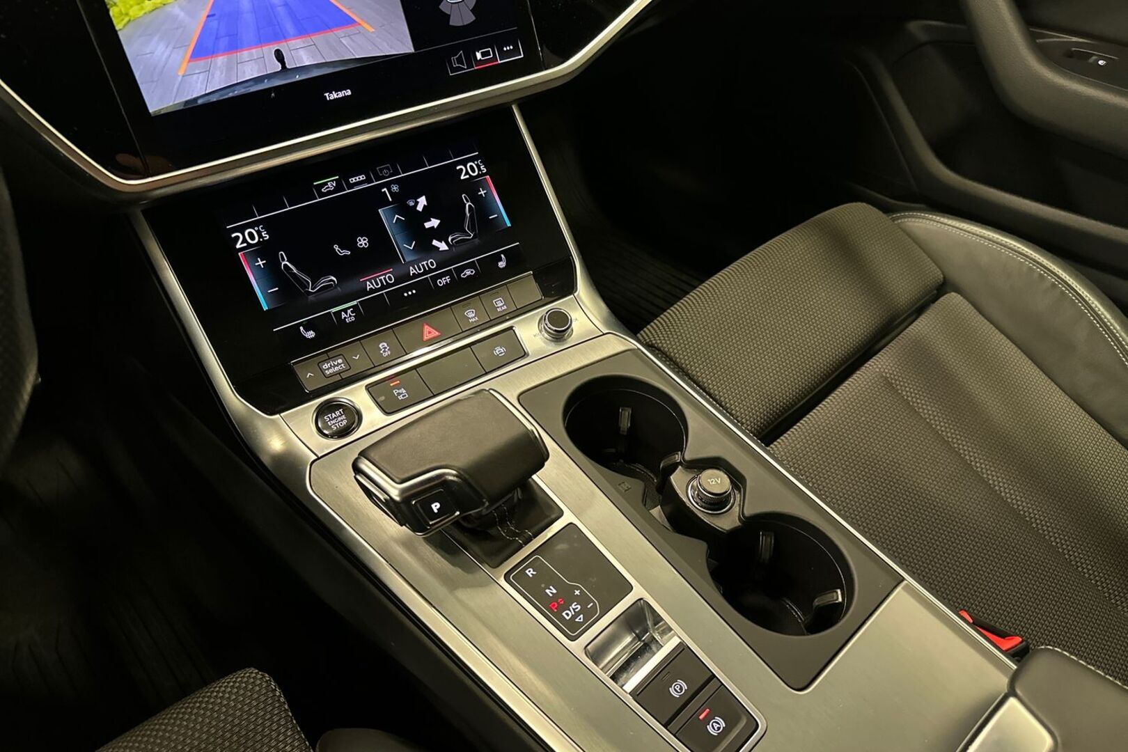 AUDI A6 2021