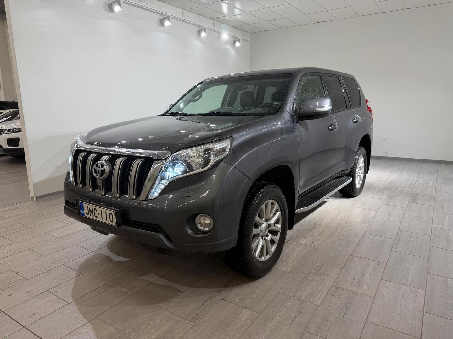 TOYOTA Land Cruiser 2017