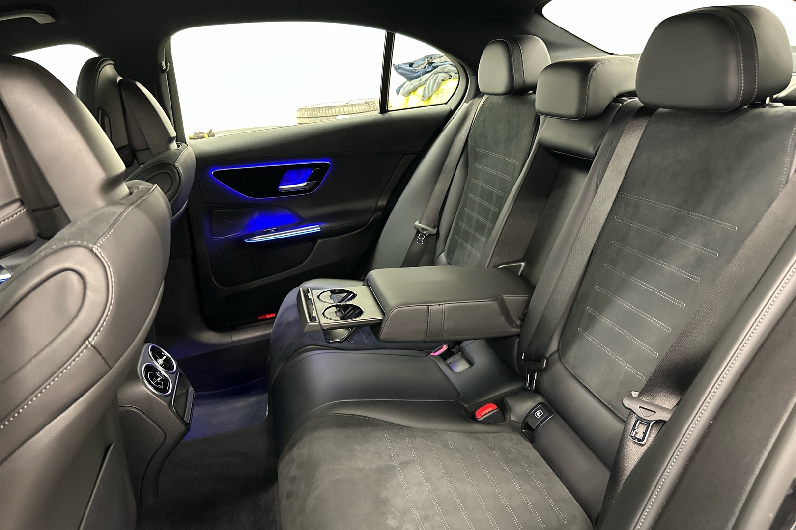 MERCEDES-BENZ C 2023