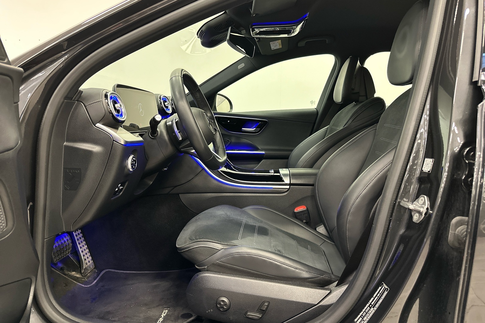 MERCEDES-BENZ C 2023