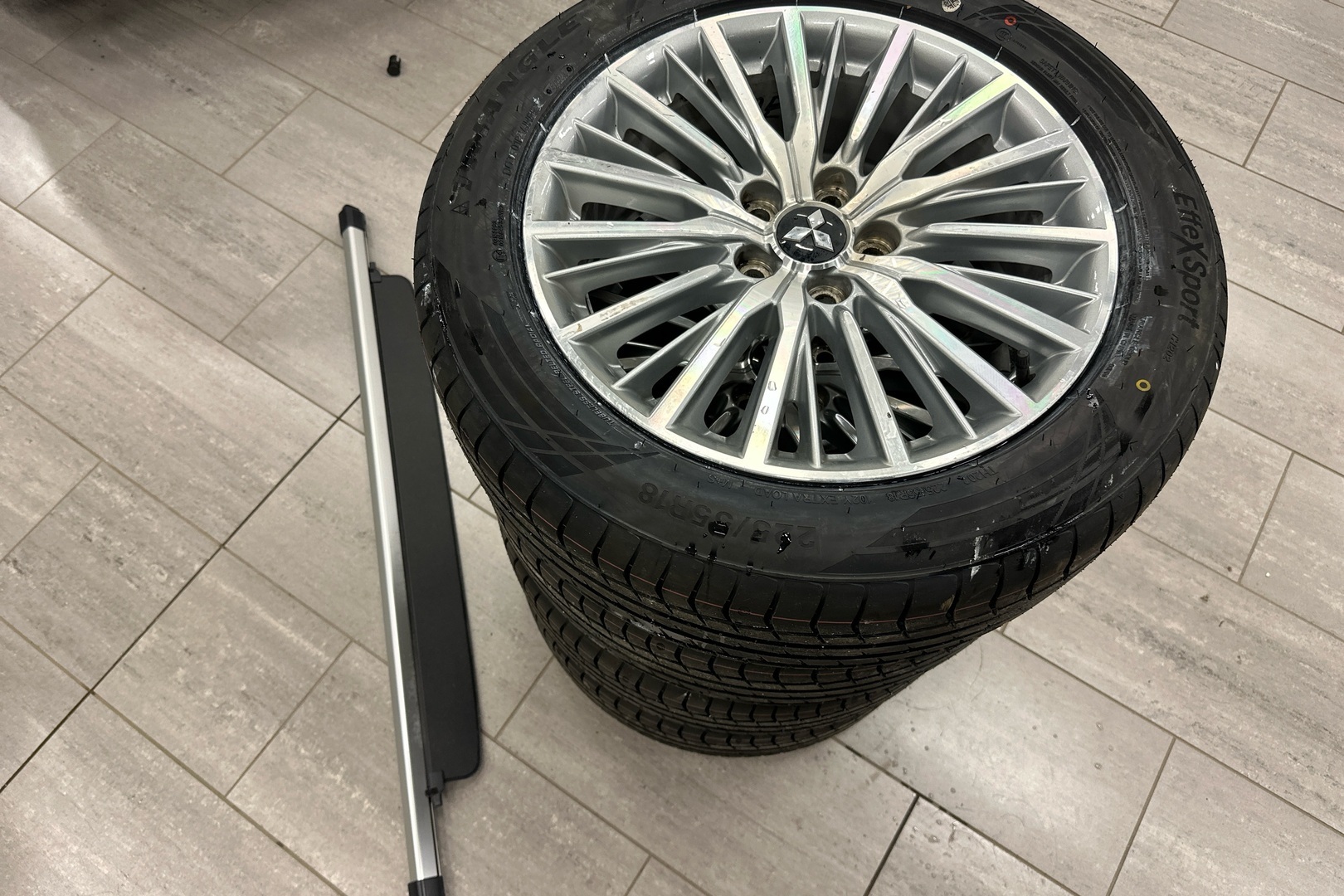 MITSUBISHI Outlander PHEV 2021