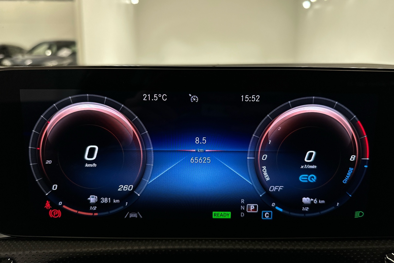 MERCEDES-BENZ A 2021