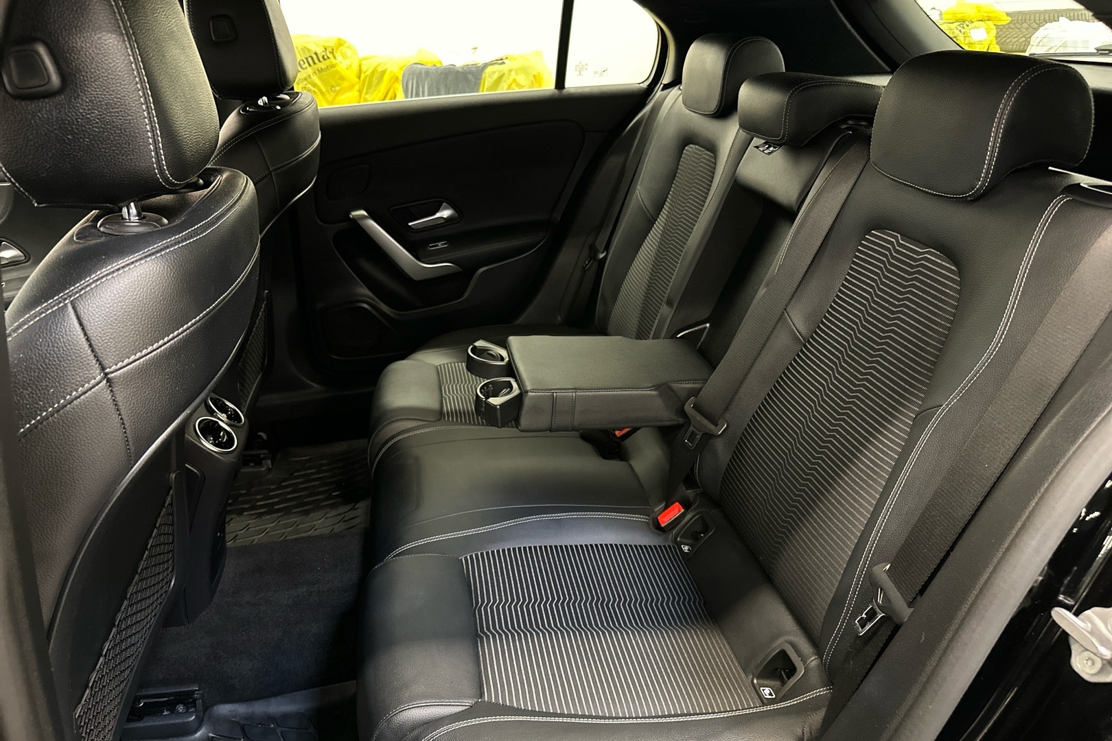 MERCEDES-BENZ A 2021