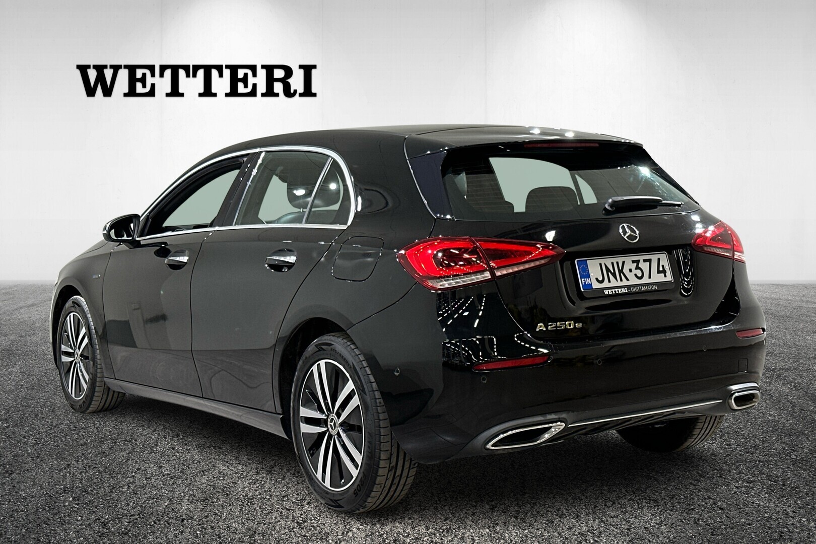 MERCEDES-BENZ A 2021