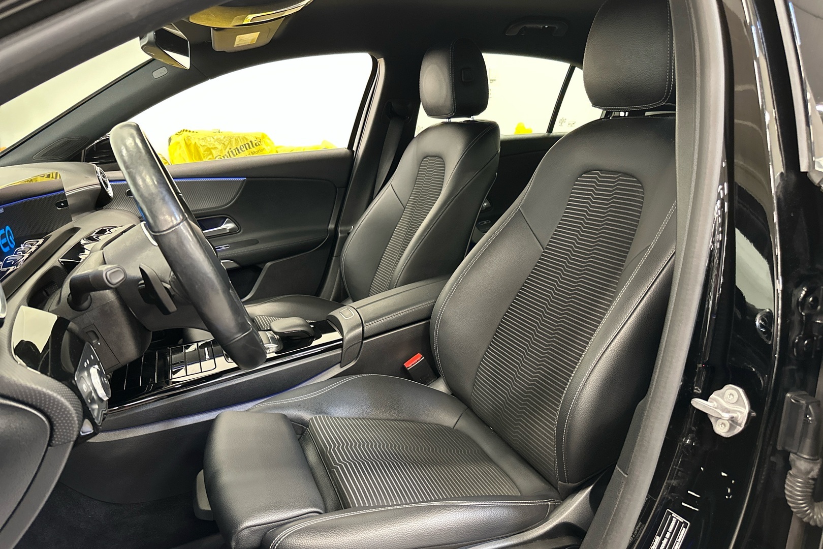 MERCEDES-BENZ A 2021