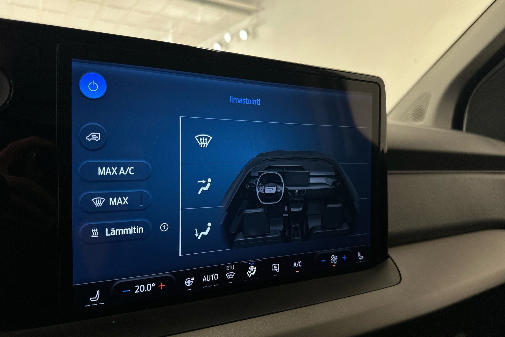 FORD TRANSIT COURIER 2025