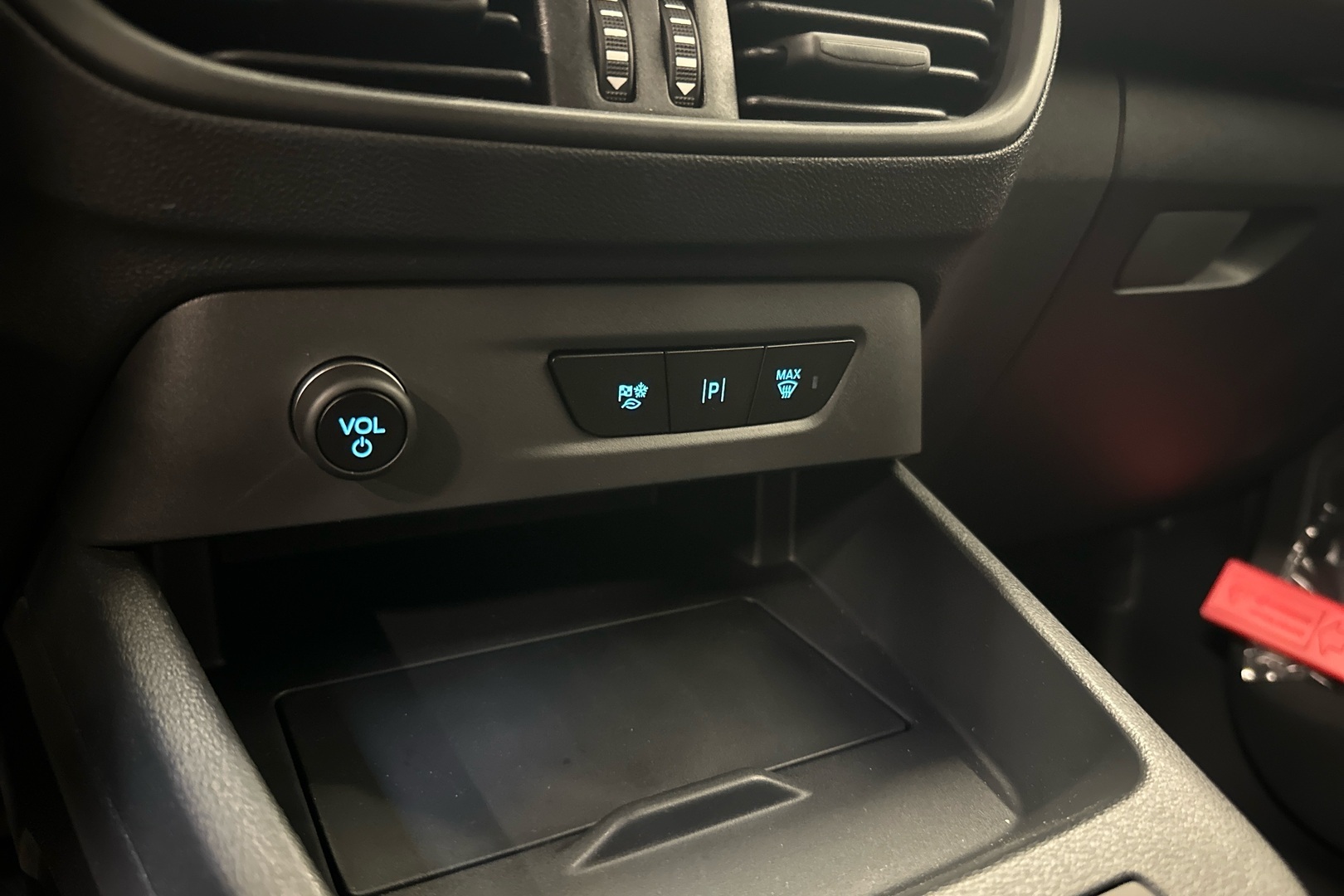 FORD TRANSIT COURIER 2025