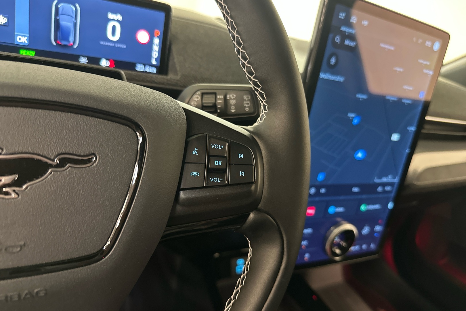 FORD Mustang Mach-E 2025