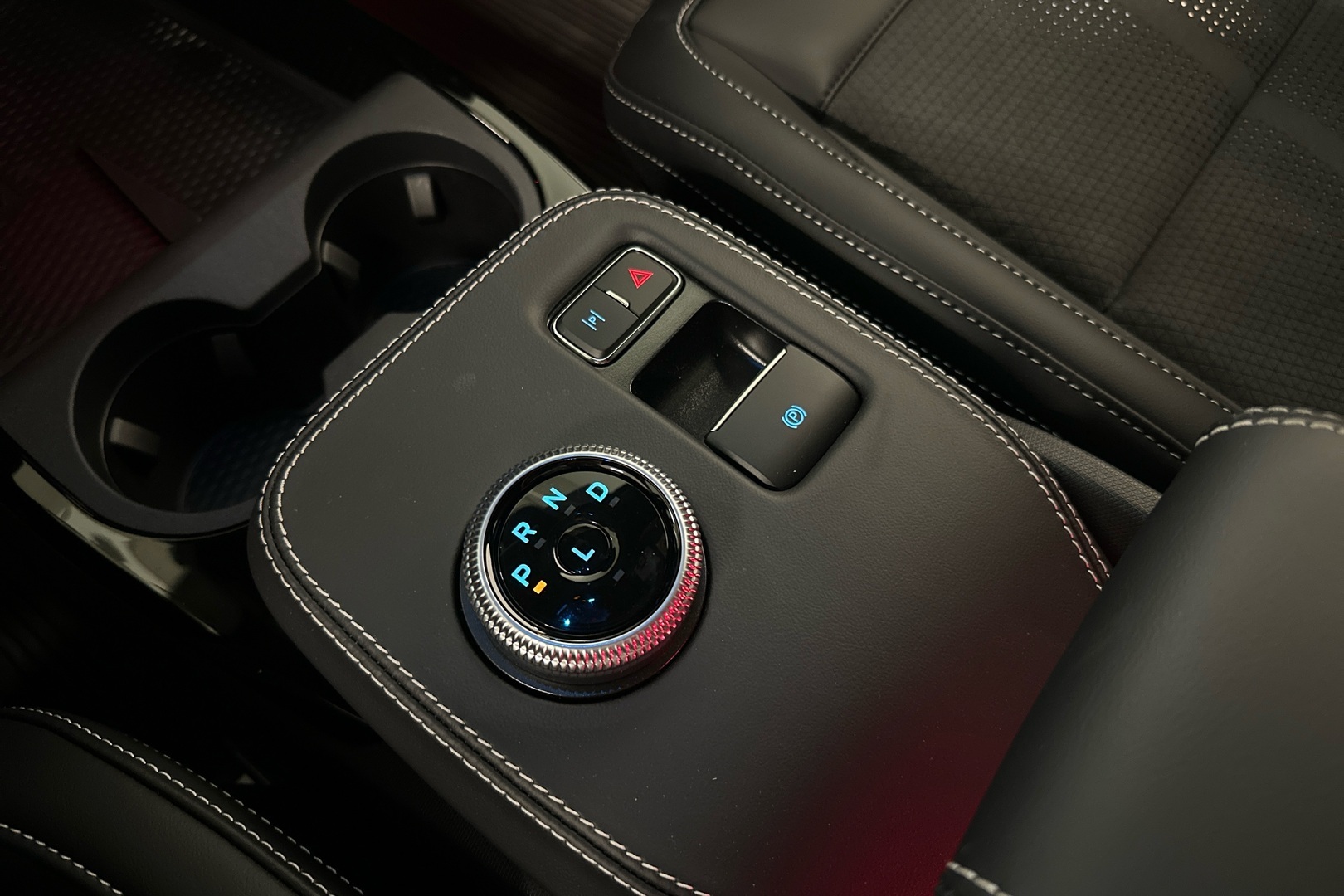 FORD Mustang Mach-E 2025