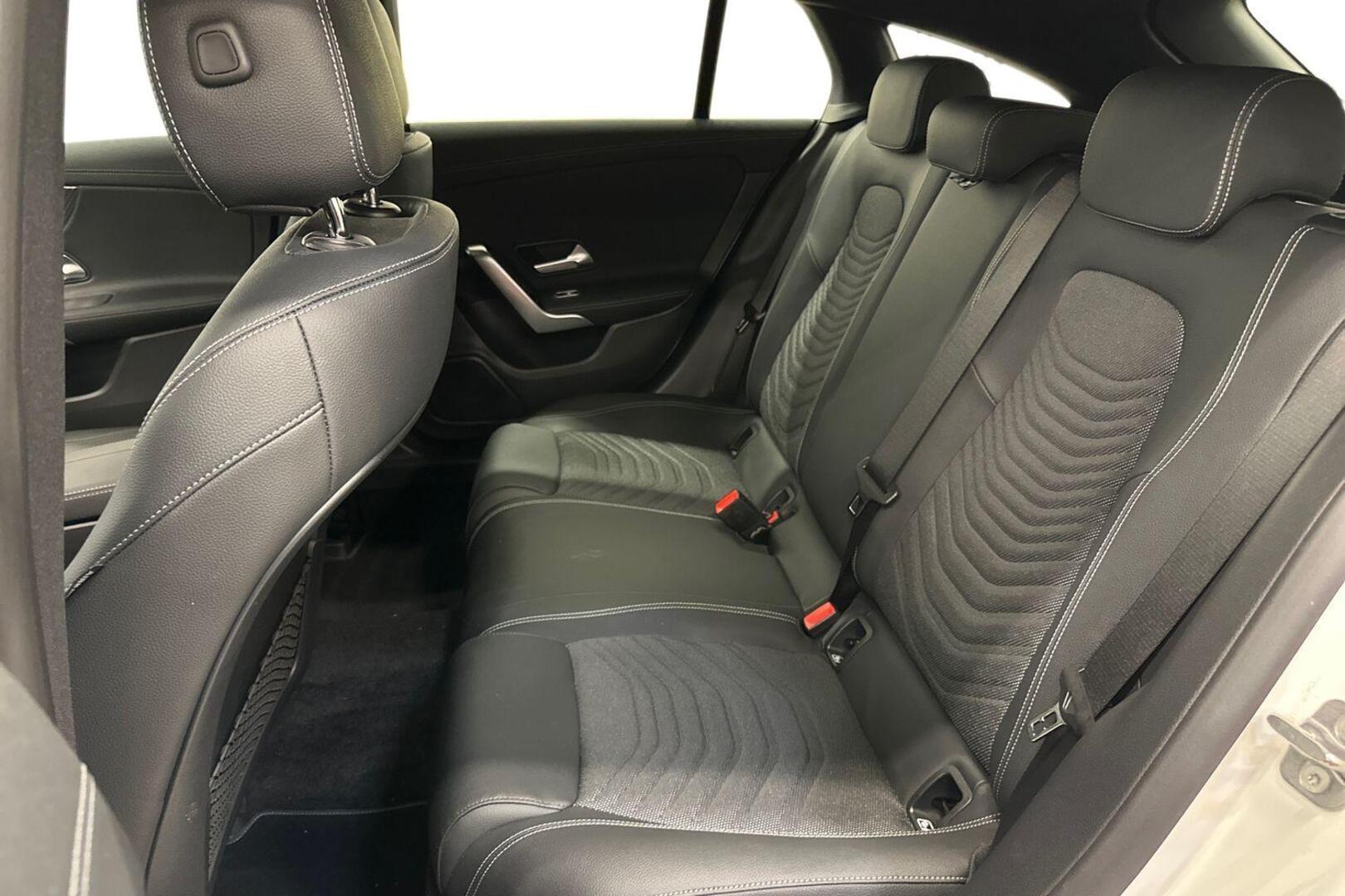 MERCEDES-BENZ CLA 2025