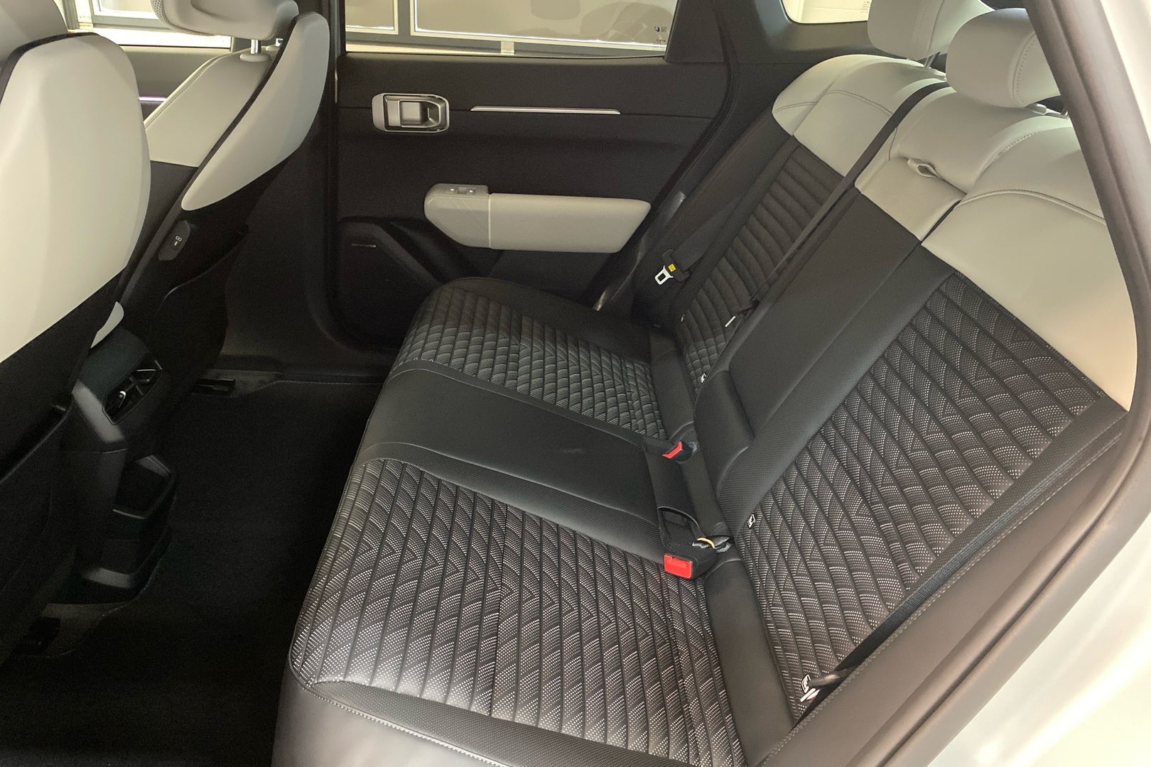 KIA EV4 2026