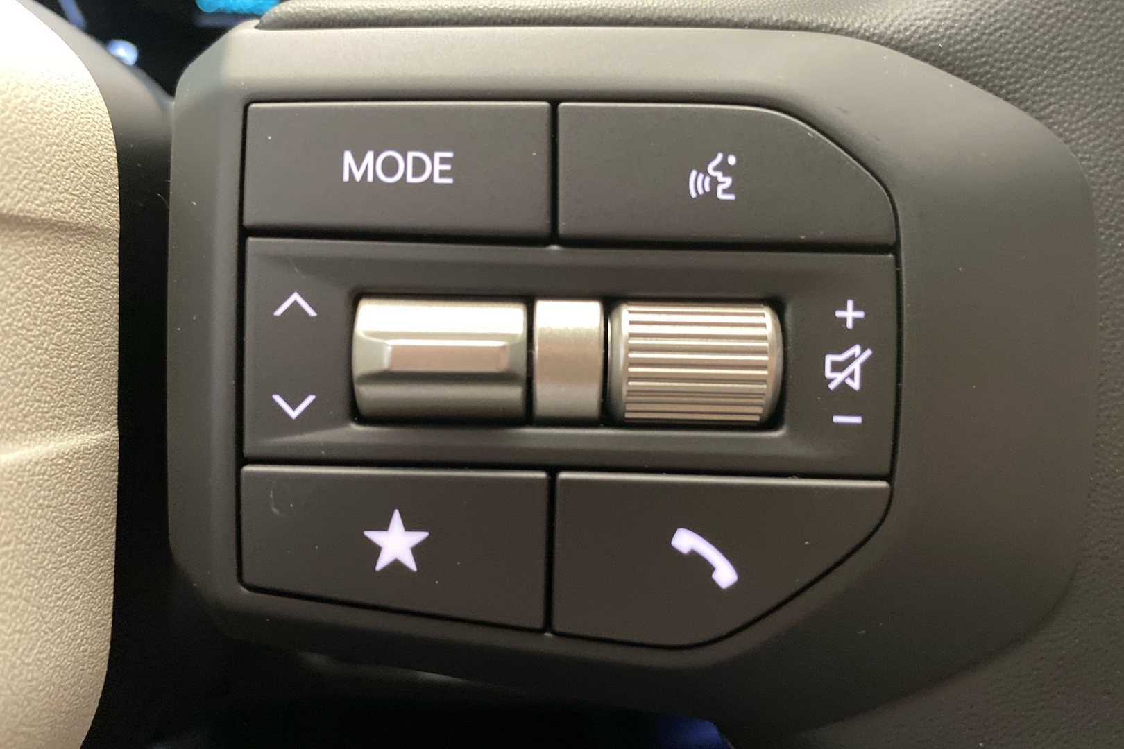 KIA EV4 2026