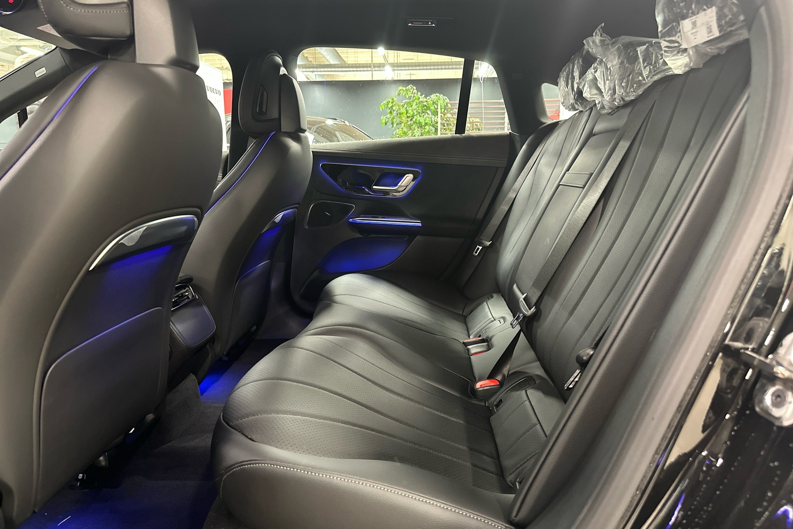 MERCEDES-BENZ EQE 2025